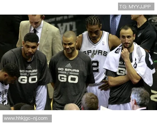 马刺与热火激战正酣篮球直播精彩瞬间回顾与分析